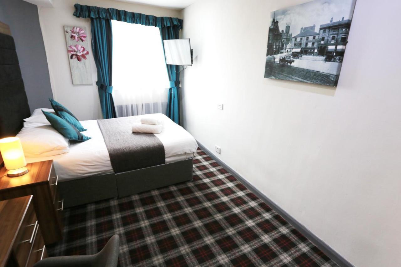 Huddersfield Hotel Екстериор снимка