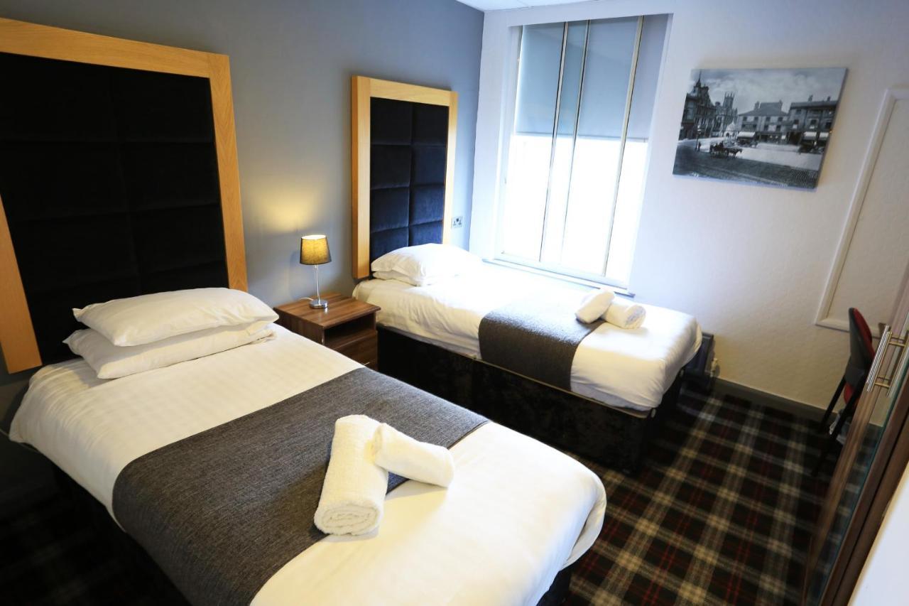 Huddersfield Hotel Екстериор снимка