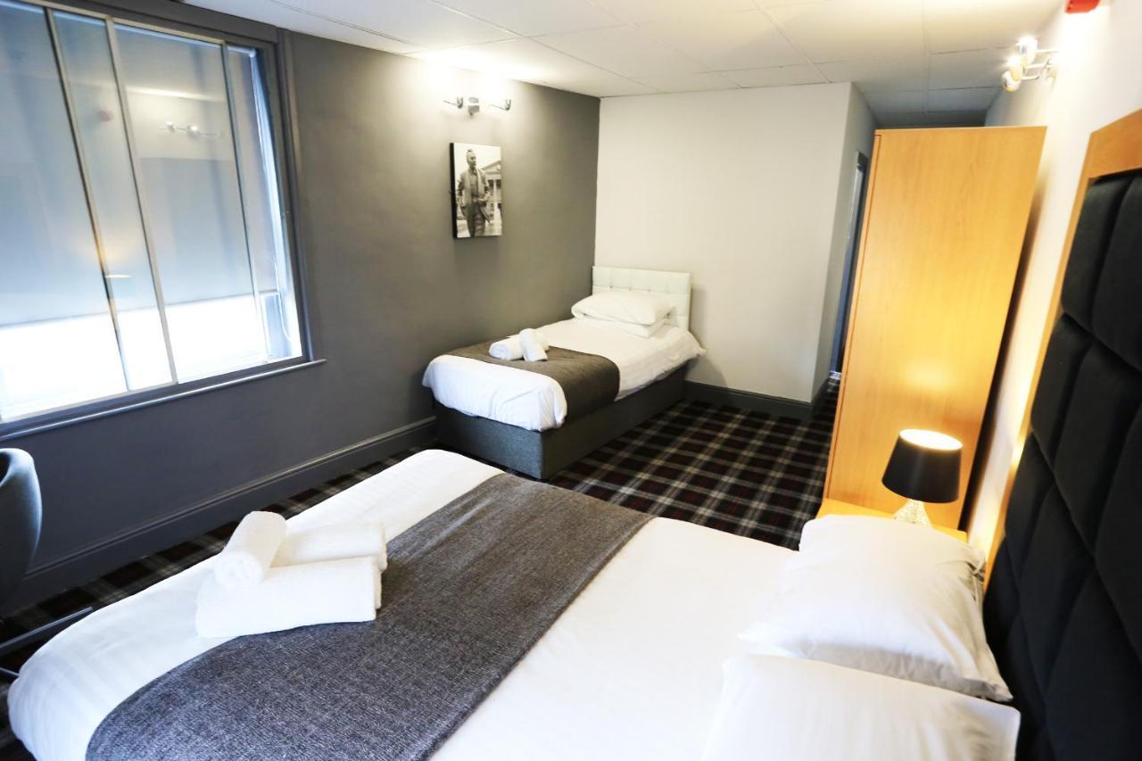 Huddersfield Hotel Екстериор снимка