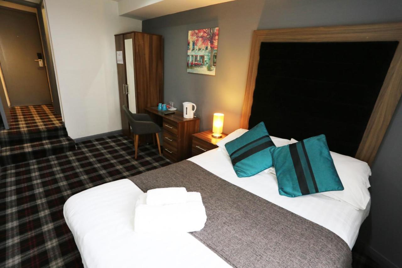 Huddersfield Hotel Екстериор снимка