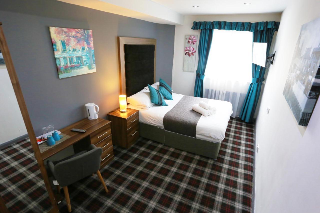 Huddersfield Hotel Екстериор снимка