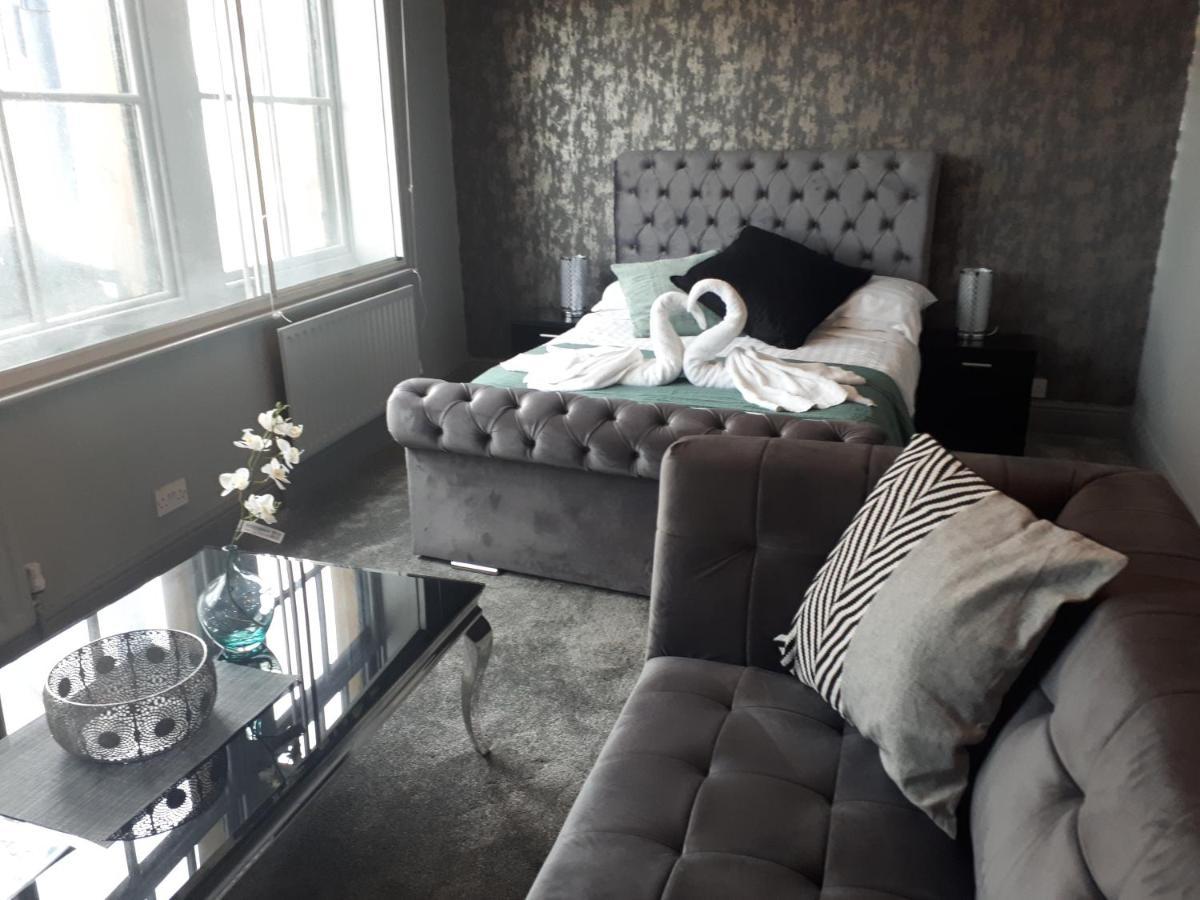 Huddersfield Hotel Екстериор снимка