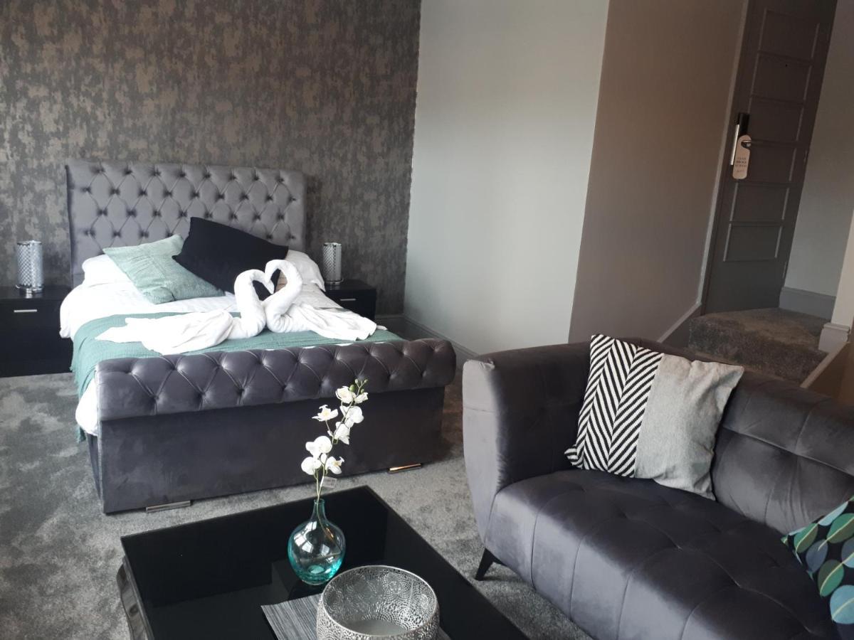 Huddersfield Hotel Екстериор снимка