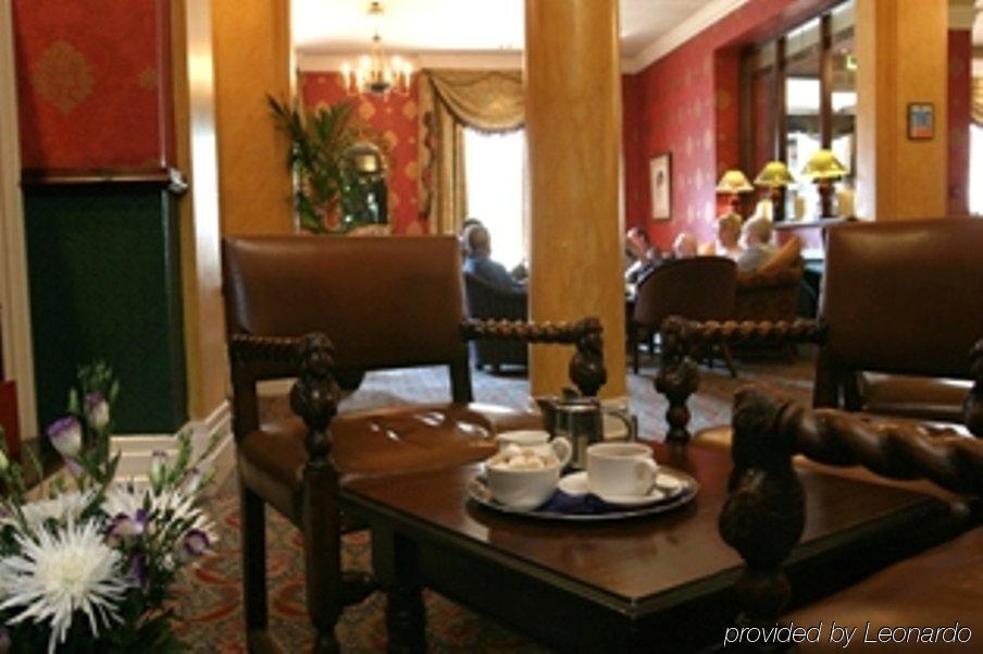 Huddersfield Hotel Екстериор снимка