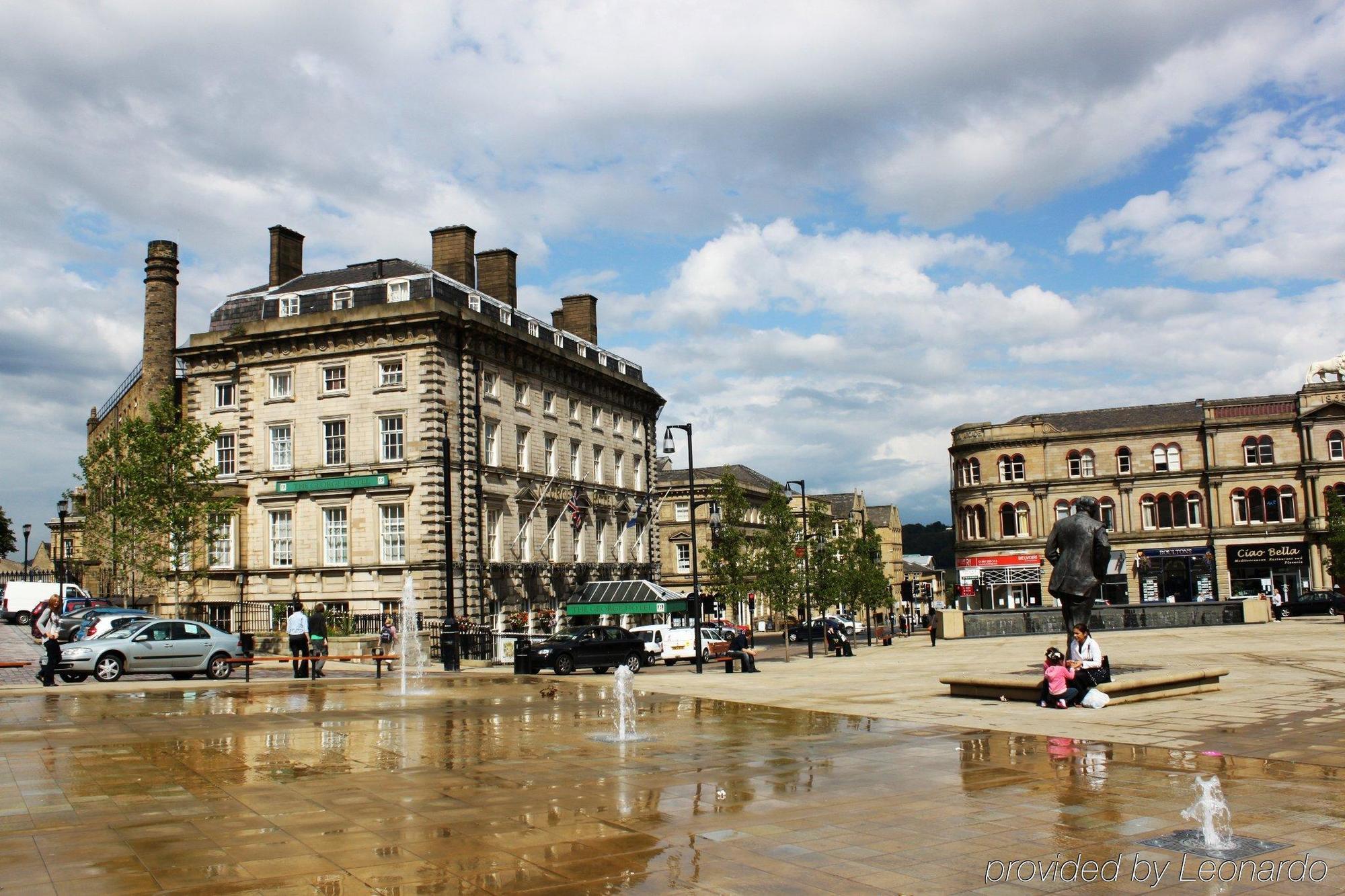 Huddersfield Hotel Екстериор снимка
